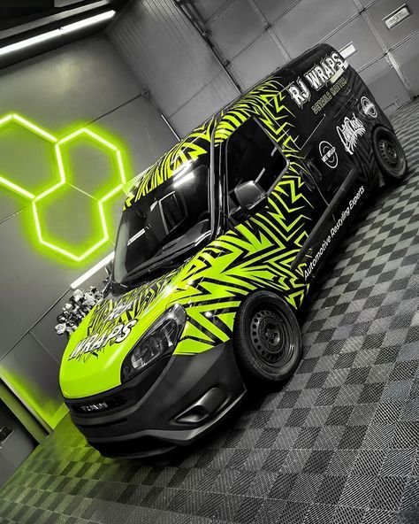 Vehicle Vinyl Printing